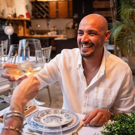 酒店 Opus One Luxury & Wine